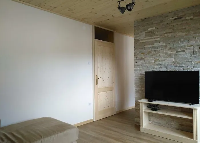 公寓 Apartmaji Pavc